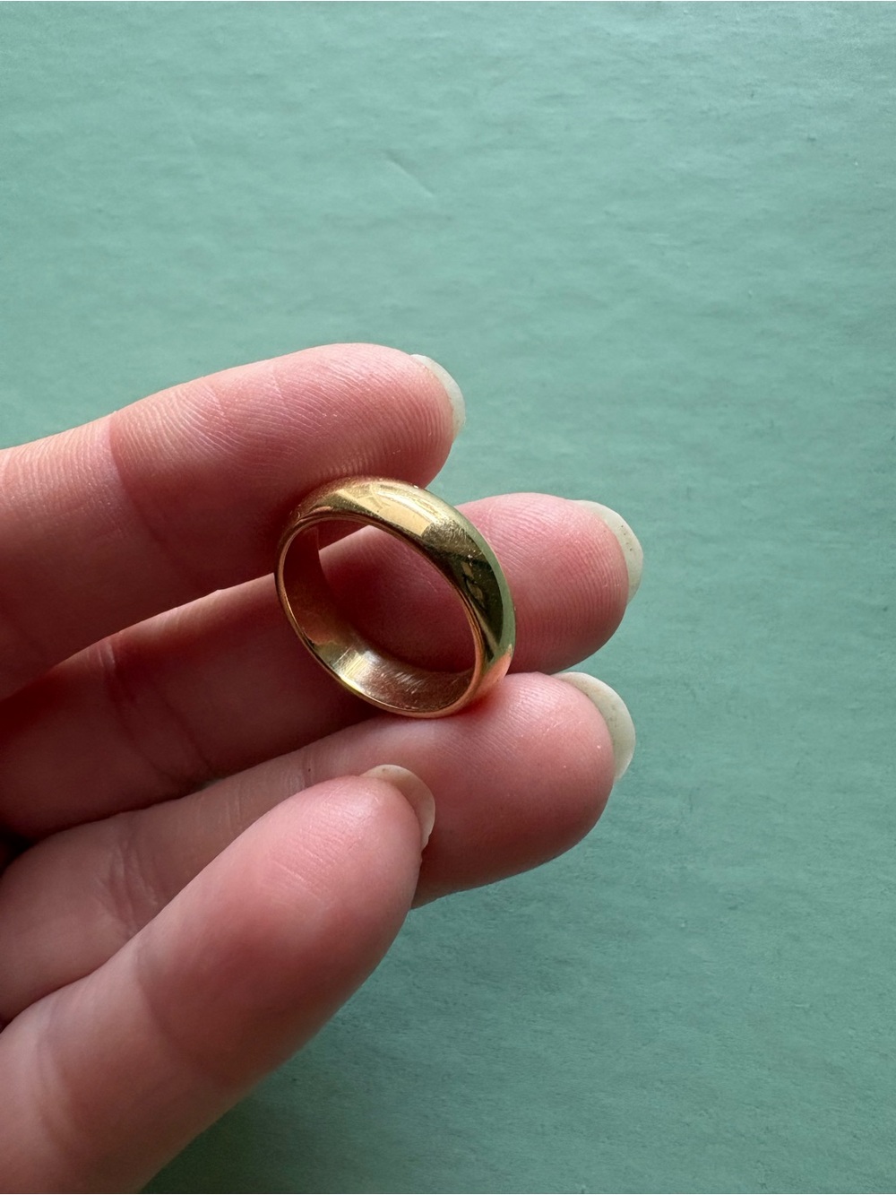 Brand New Deadstock 14K Solid Gold Band Ring - Size 5 (4.8g)